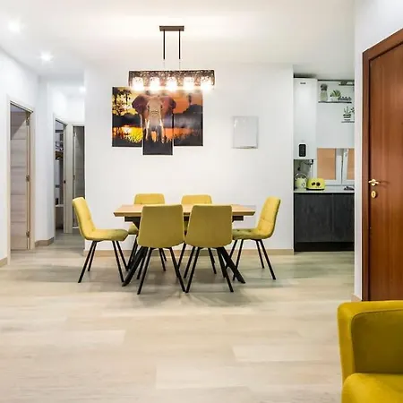 Apartment Lujo Parking, Proyector, Maquinita Y Patinetes