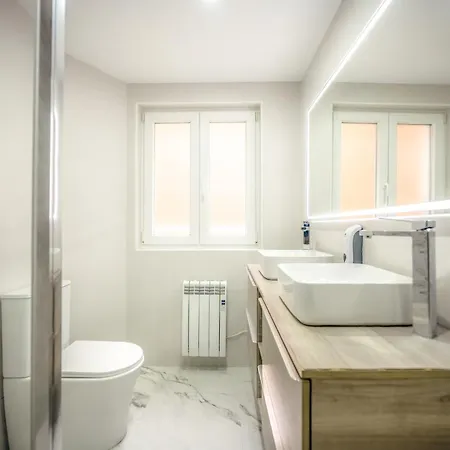 Appartement Lujo Parking, Proyector, Maquinita Y Patinetes