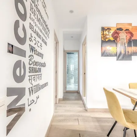 Lujo Parking, Proyector, Maquinita Y Patinetes Apartment Oviedo
