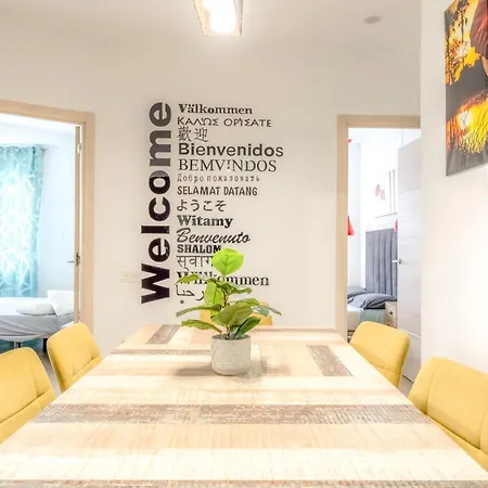 Lujo Parking, Proyector, Maquinita Y Patinetes Appartement