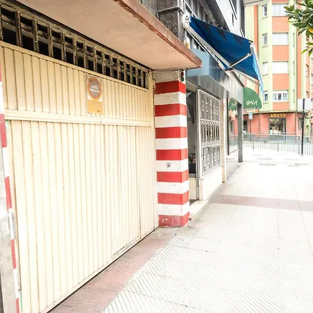 Lujo Parking, Proyector, Maquinita Y Patinetes