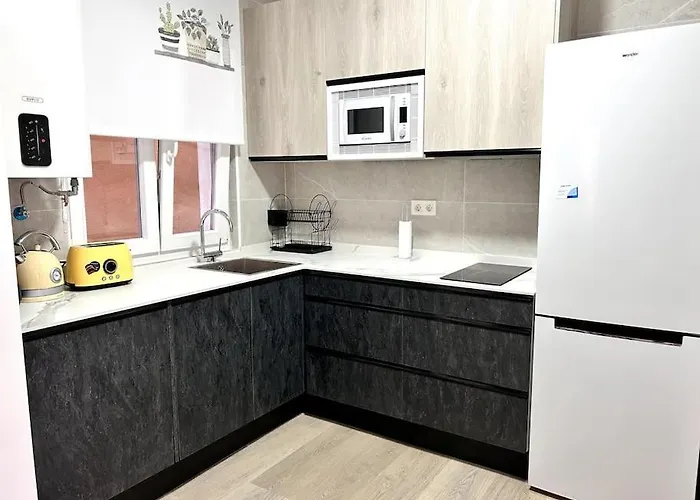 Lujo Parking, Proyector, Maquinita Y Patinetes 오비에도