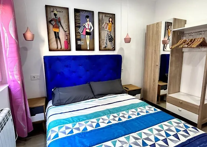 Lujo Parking, Proyector, Maquinita Y Patinetes