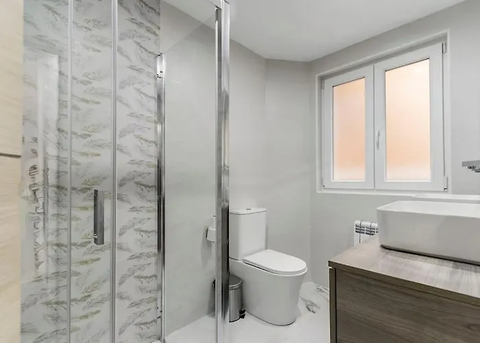 Lujo Parking, Proyector, Maquinita Y Patinetes 오비에도